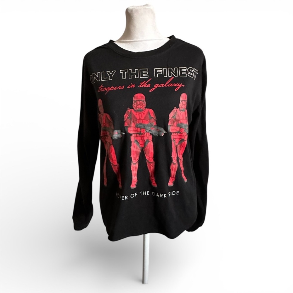 Star Wars Black top women’s size M